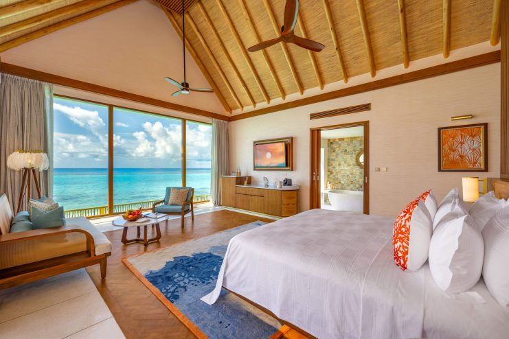 RAH-GILI-Overwater-Pool-Villa-Bedroom-View-Shot © SIX & SIX PRIVATE ISLANDS